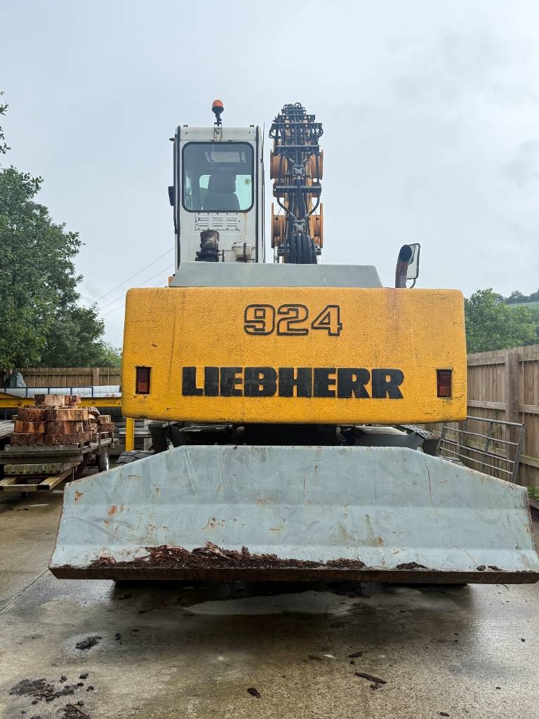 Liebherr 924