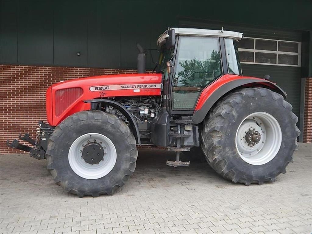 Tracteur agricole Massey Ferguson 8280 xtra — occasion 2003, 12 570 h