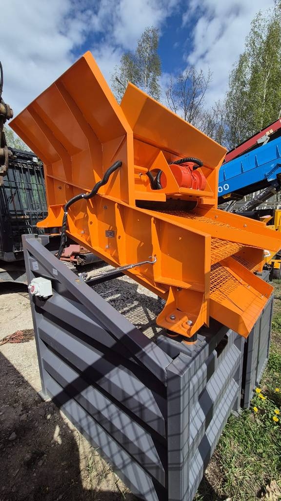 PowerScreen NOWY DWUPOKŁADOWY PRZESIEWACZ WIBRACYJNY DO ZIEMI