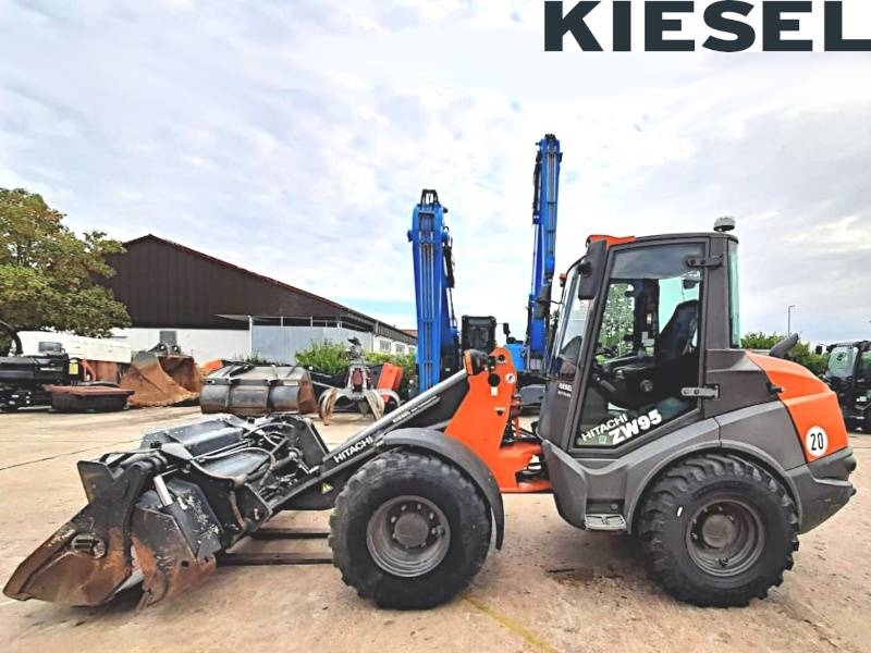 Hitachi ZW 95-6
