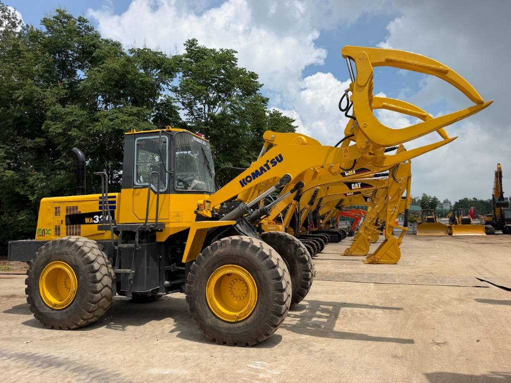 Chargeuse sur pneus Komatsu WA 320 — occasion 2018