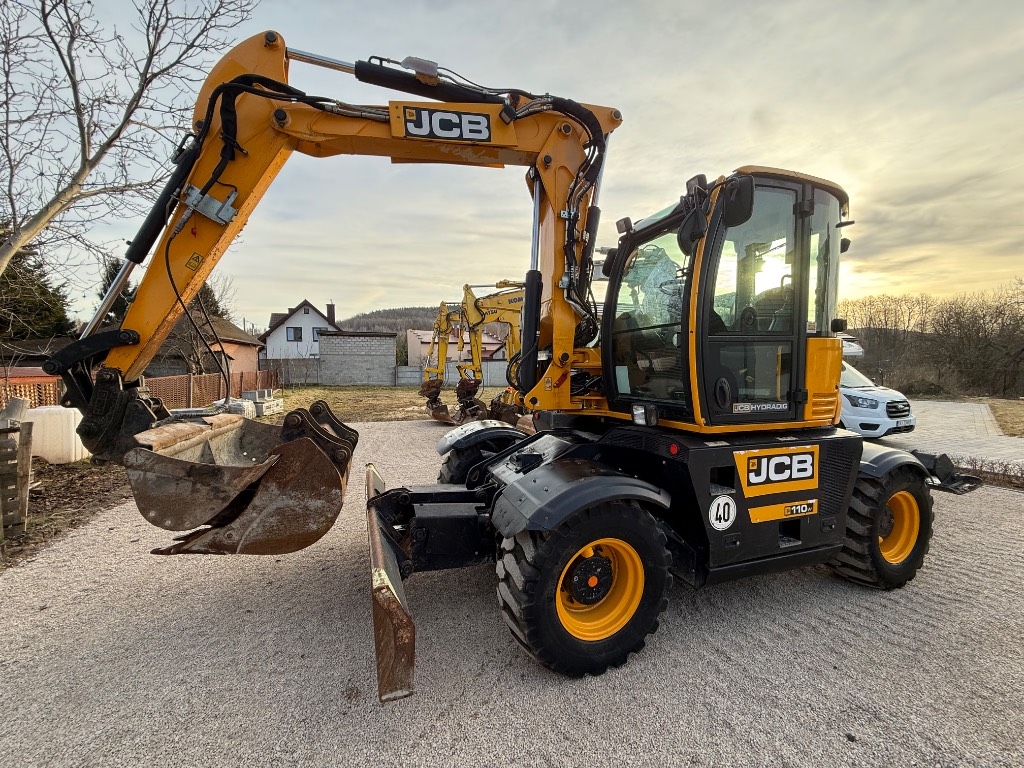 JCB Hydradig