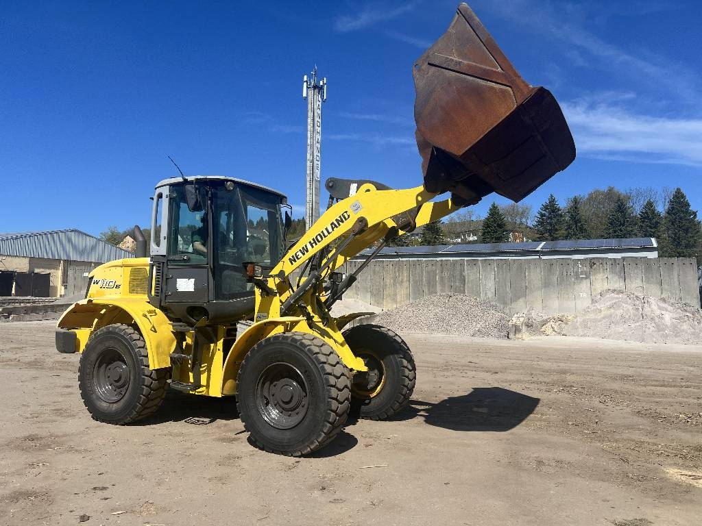 Chargeuse sur pneus New Holland W 110 B — occasion 2008, 18 000 h