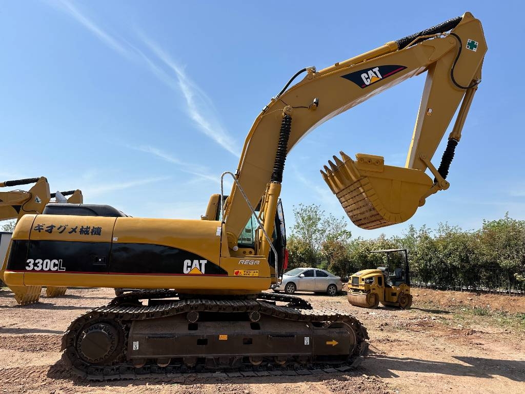 CAT 330C