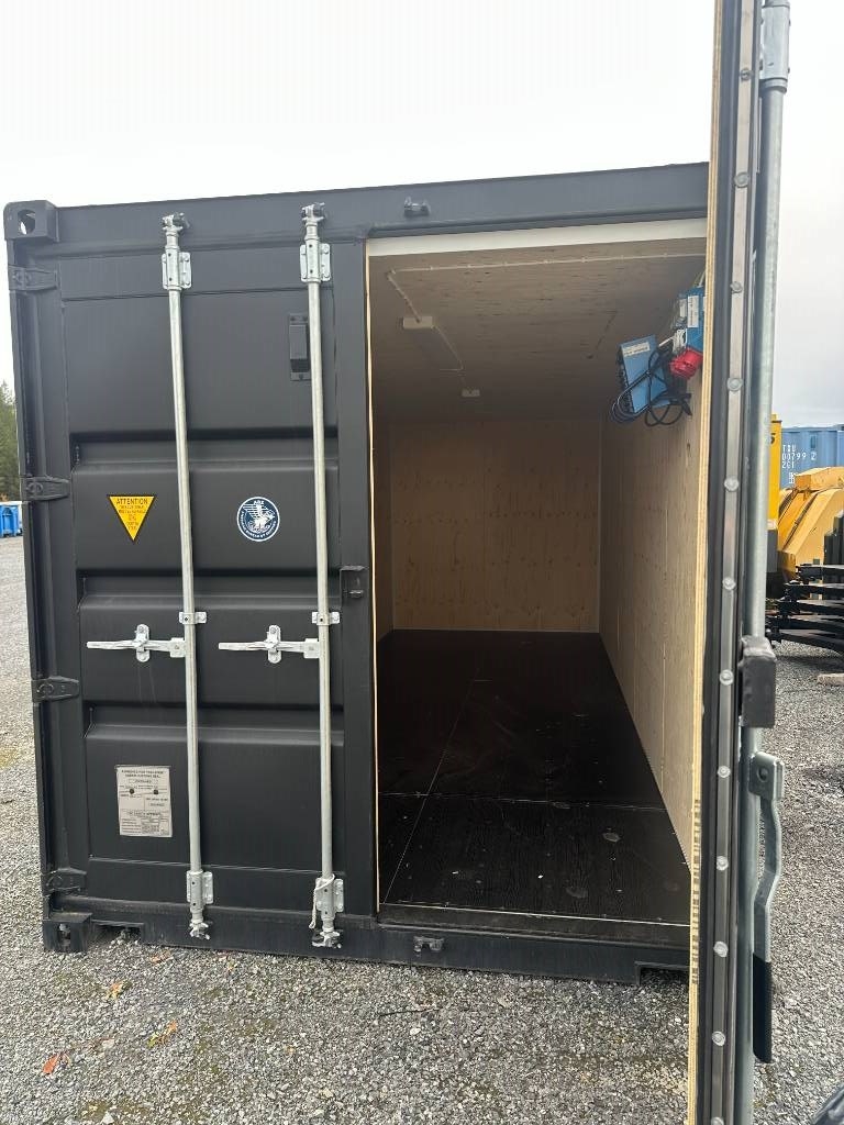 CCAB Ny 20fot svart isolerad med el lyse värme 20f