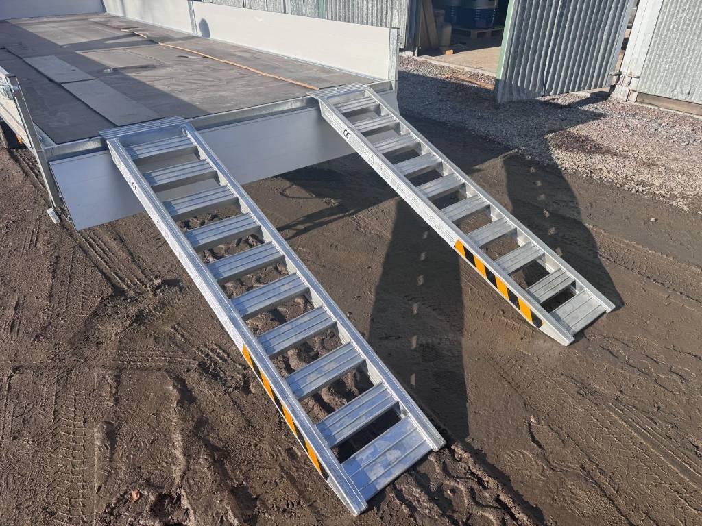 Alu Lastramper 2,5m 3,6T
