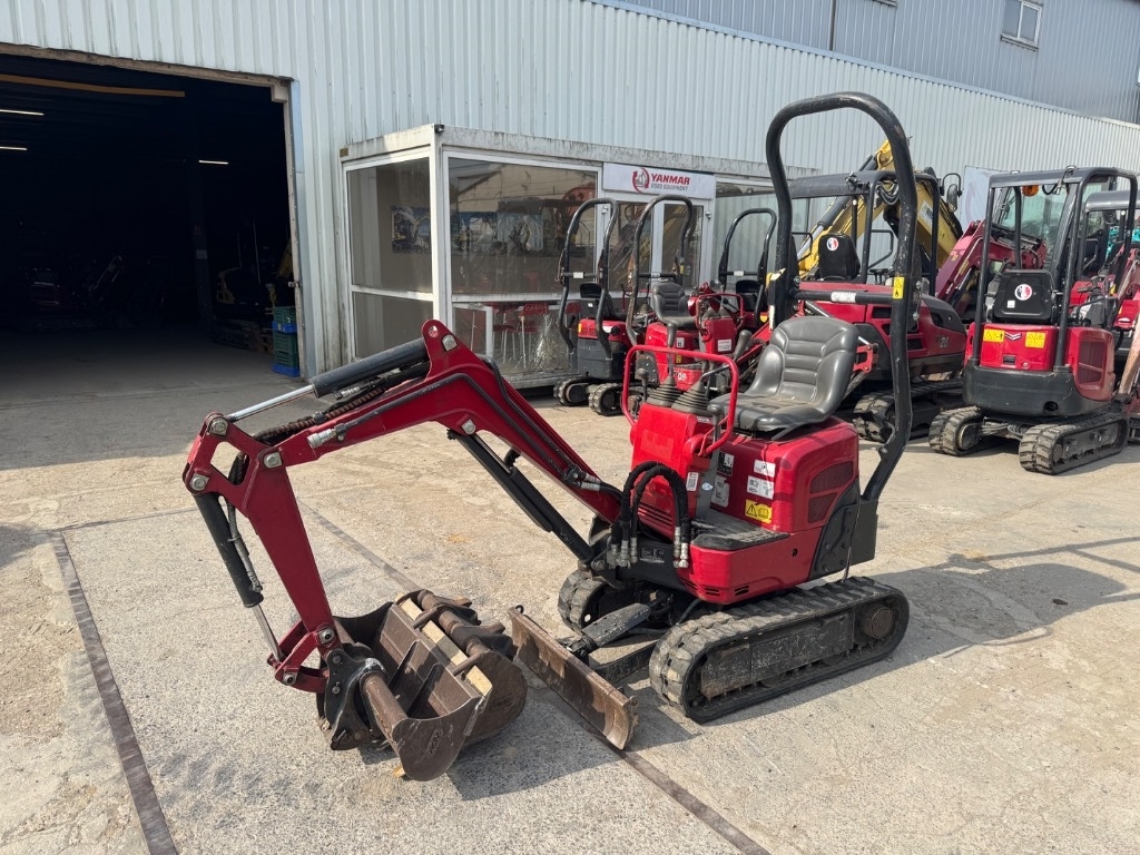 Yanmar SV08 (1F079)