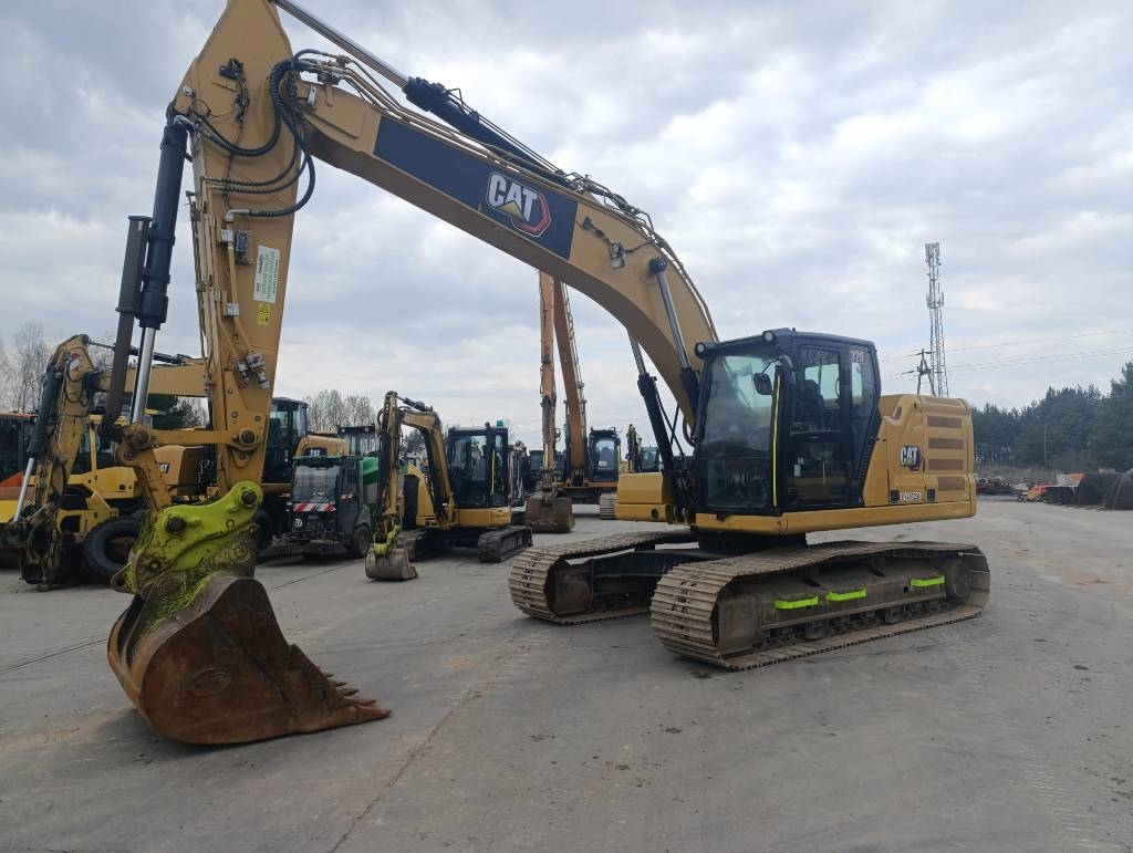CAT 320