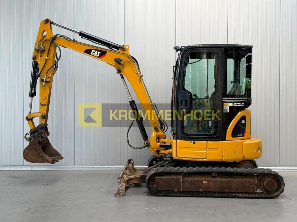 Mini-pelle Caterpillar 303.5 CR — occasion 2007, 6 238 h