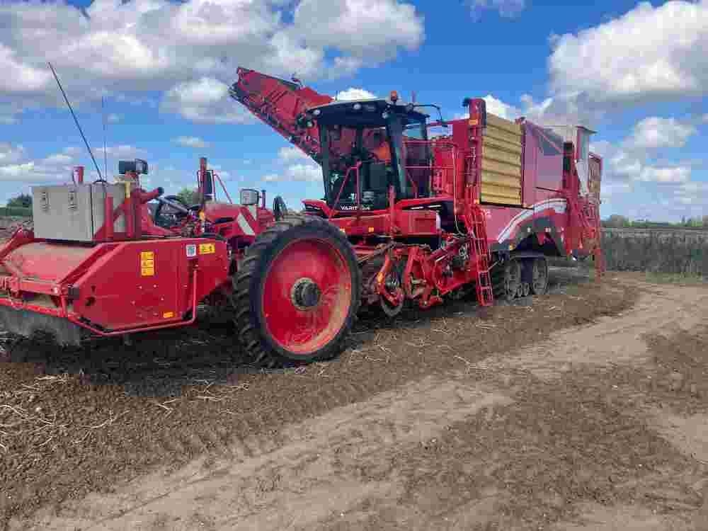 Grimme Varitron 470 PL TT GEN 3, 4 Row, Self-Prope