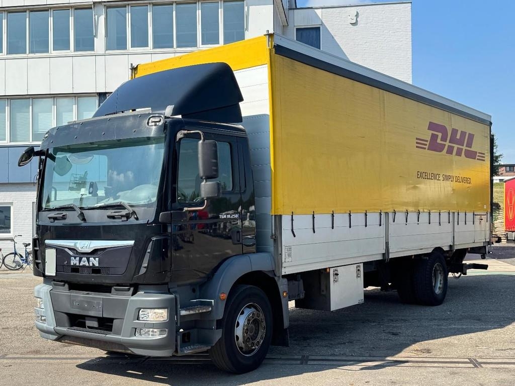 Camion fourgon MAN TGM 18.250 4X2 EURO 6 + ZEPRO — occasion 2016