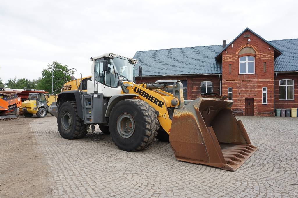Liebherr L 566 Xpower