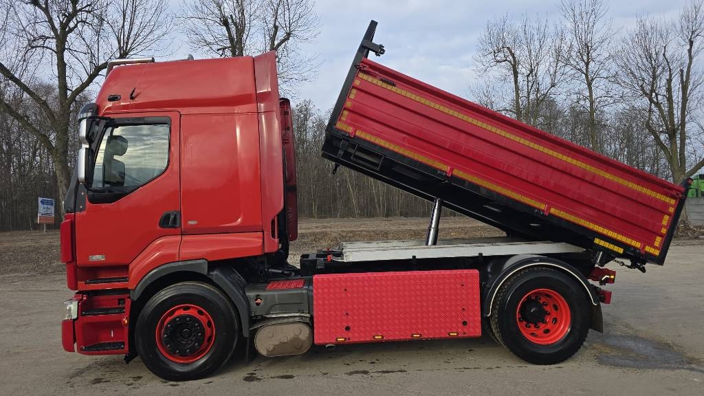 Renault Premium