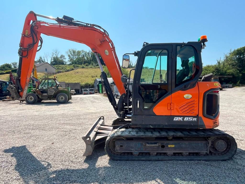 Develon DX 85 R-7