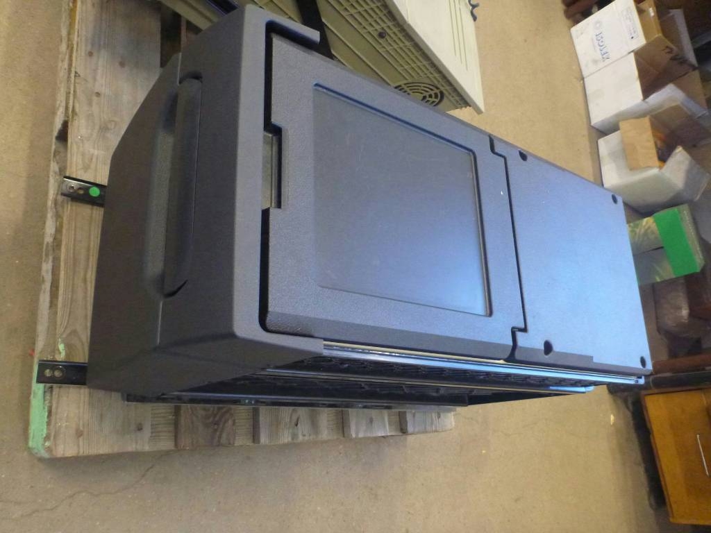 Mercedes-Benz A0008209806 Actros 1832