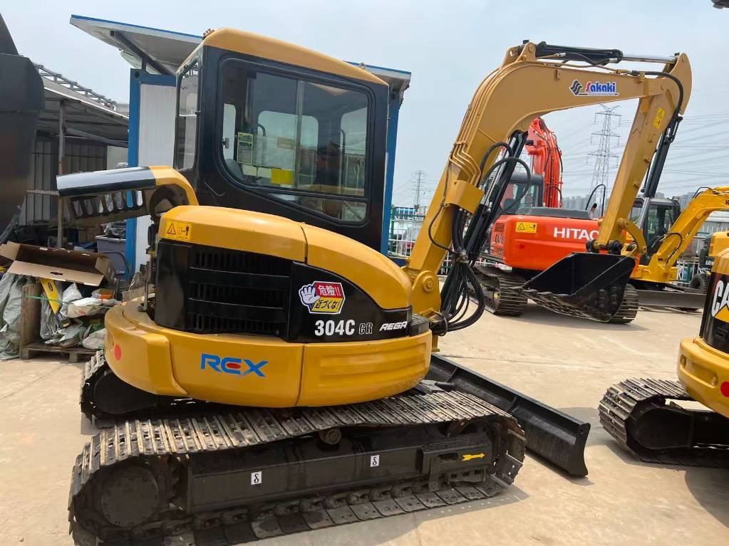 CAT 304 CR