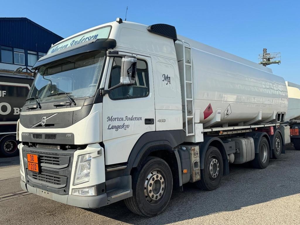 Volvo FM460 8X2 EURO 6 + 24.000 LITERS TANK + 5 COMPARTI