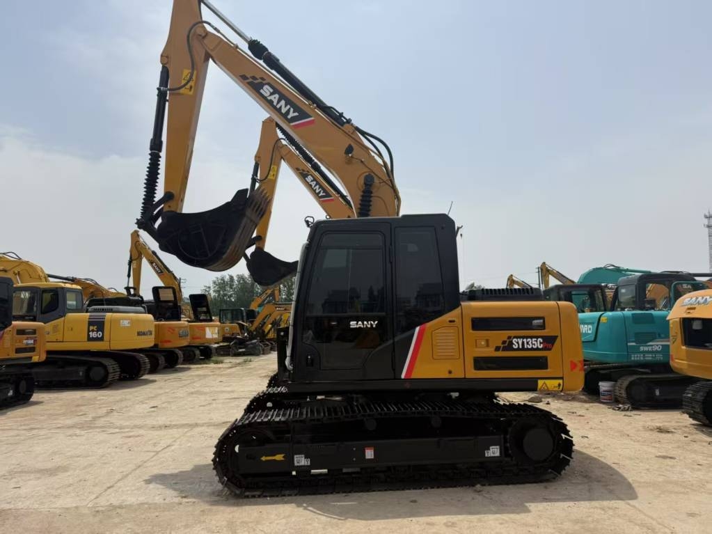 Pelle sur chenilles Sany SY 135 C — occasion 2023, 980 h