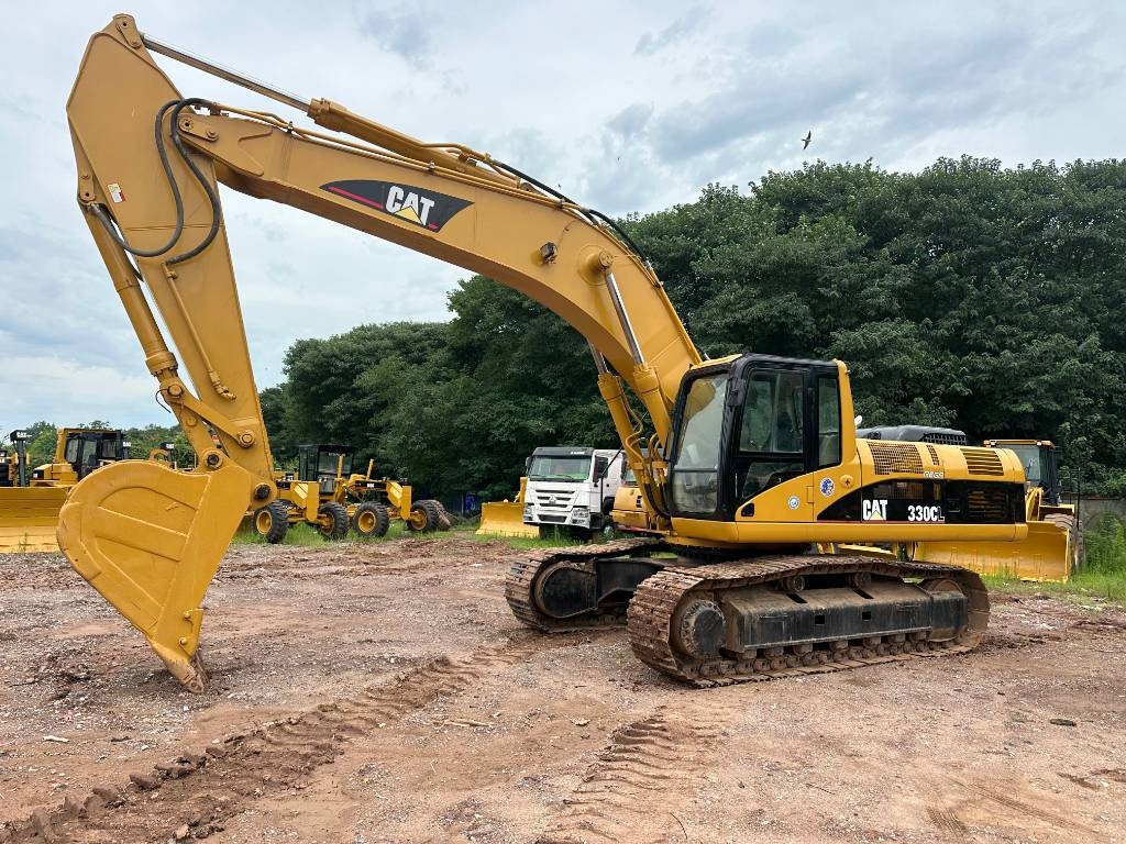 CAT 330C