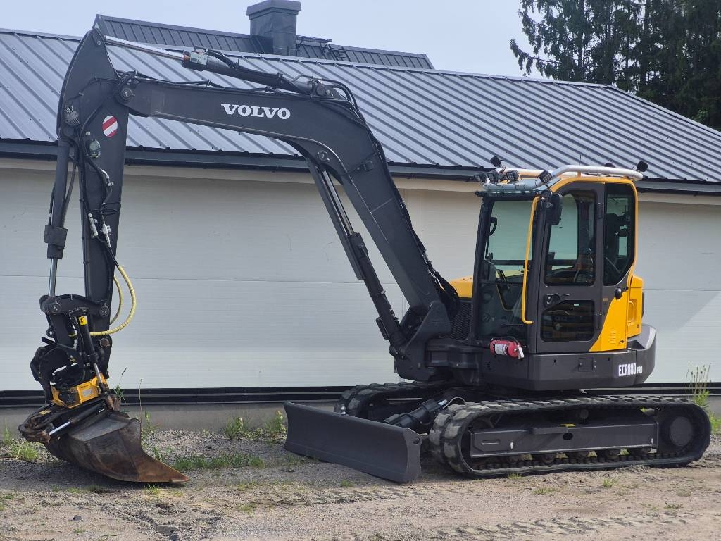 Mini-pelle Volvo ECR 88 D PRO -22 / 1600tim — occasion 2022, 1 600 h
