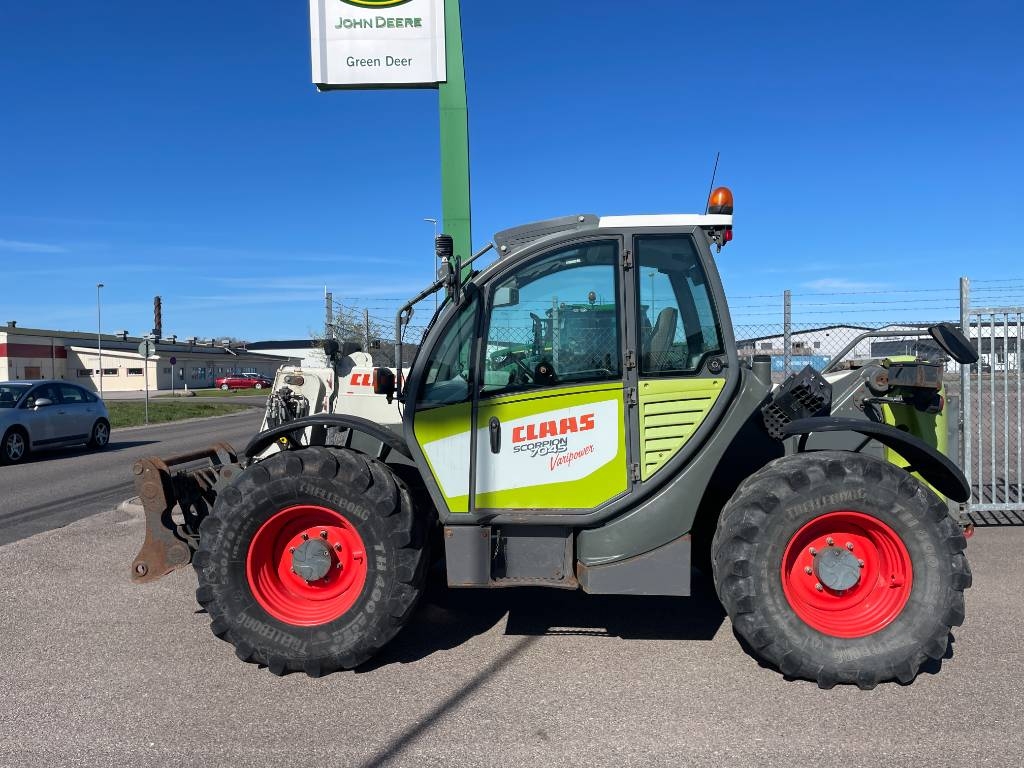 CLAAS Scorpion 7045