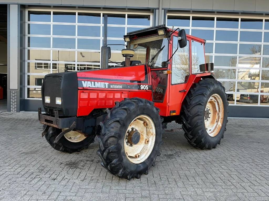 Valtra Valmet 905