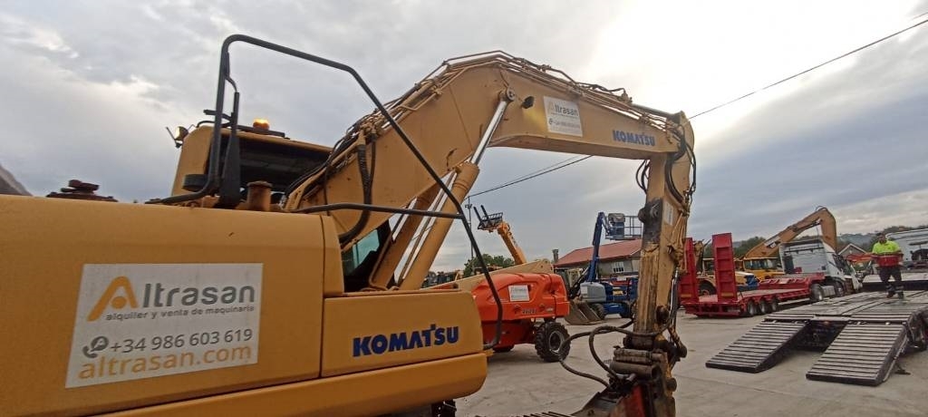 Pelle sur chenilles Komatsu PC 210 LC-8 — occasion 2012, 8 985 h