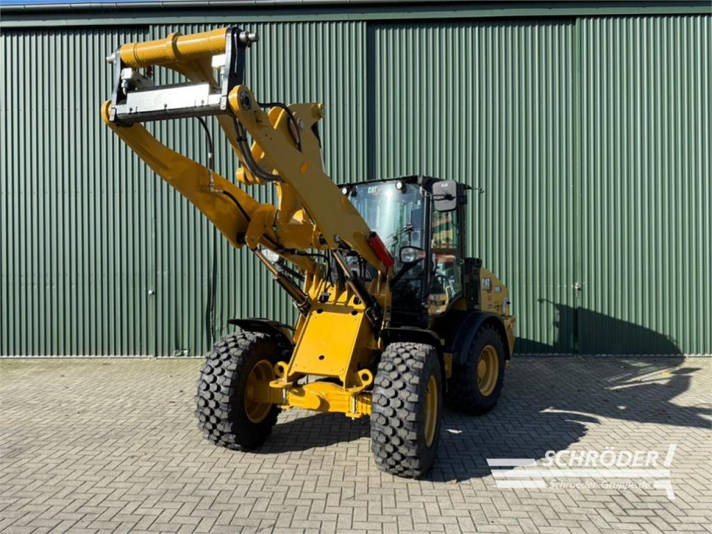 Chargeuse sur pneus Caterpillar 908 HL-14 — occasion 2023, 293 h