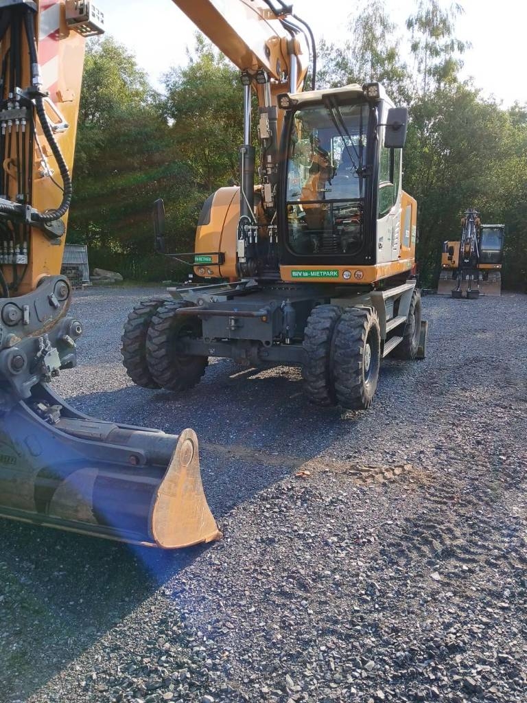 Pelle sur pneus Liebherr A 920 Litronic — occasion 2019, 3 315 h