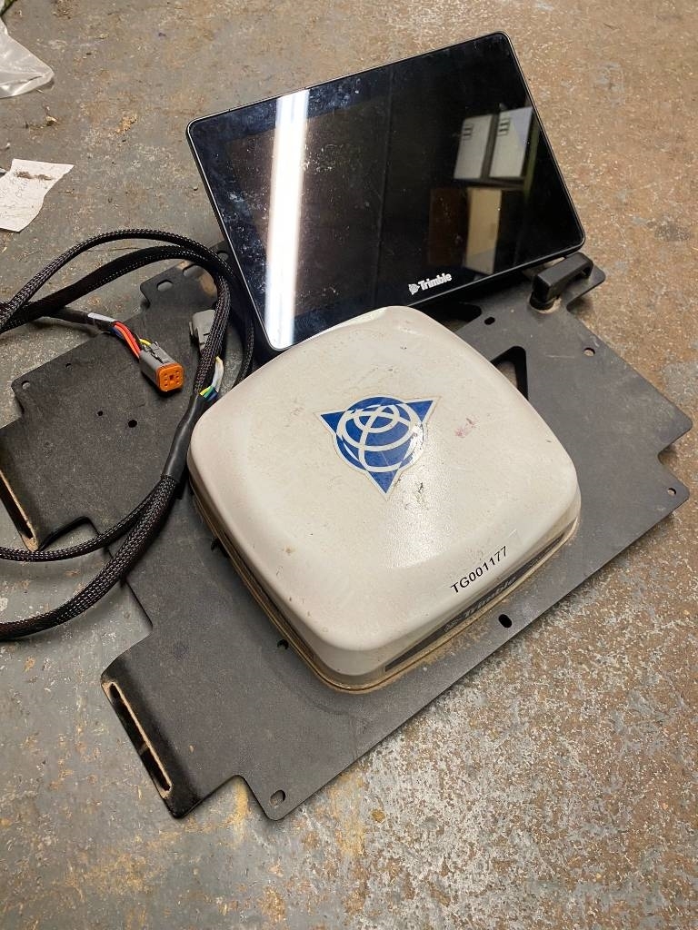 Trimble GFX 750 SMS