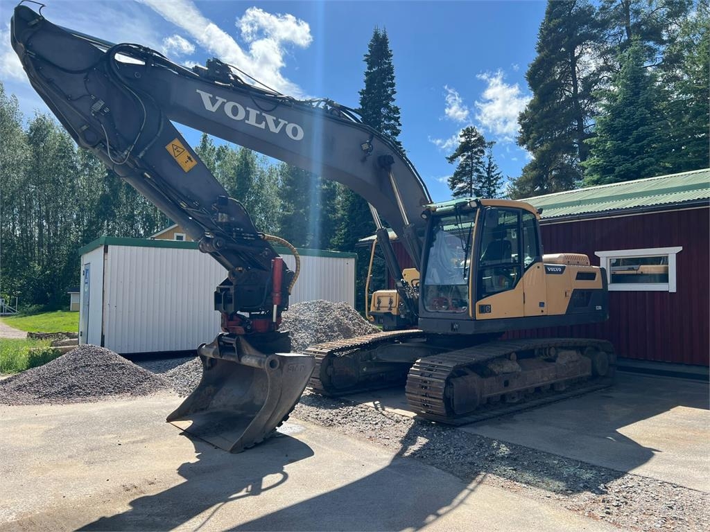 Volvo EC220DL