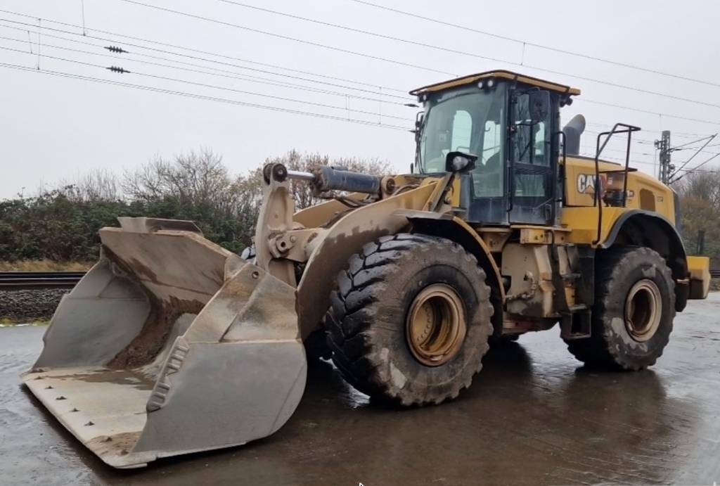 CAT 966 M