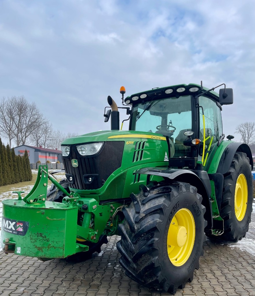 John Deere 6215 R