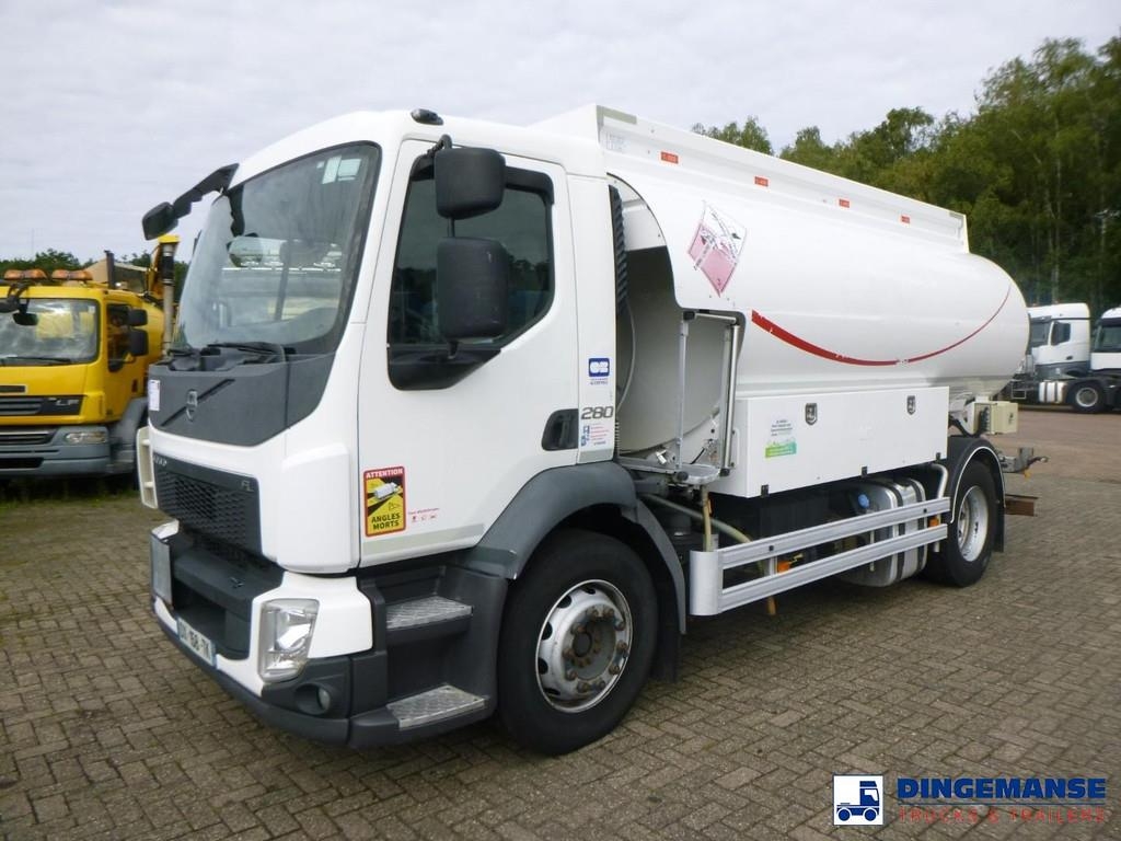 Camion citerne Volvo FL 280 4X2 fuel tank 13.8 m3 / 4 comp / ADR 13-10 — occasion 2015