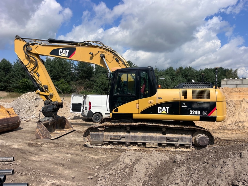 CAT 324 D LN