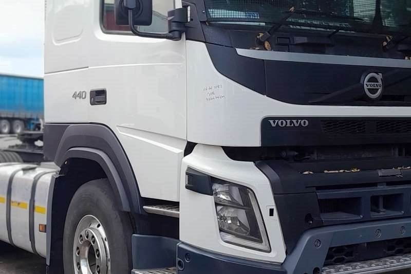 Volvo FMX(4) 440 6Ã—4 SLEEP