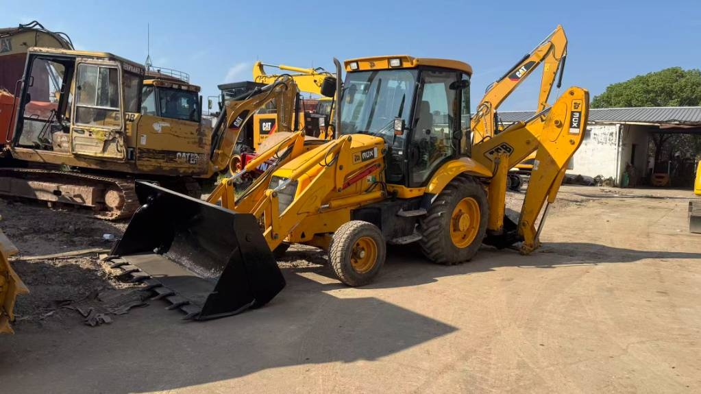 Tractopelle JCB 3 CX — occasion 2020, 2 000 h