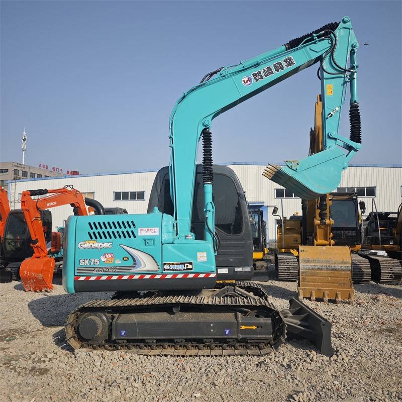 Kobelco SK 75