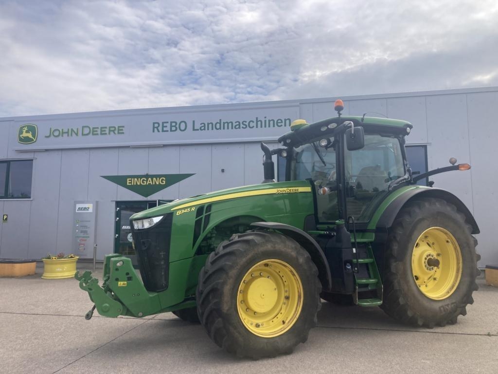 John Deere 8345R