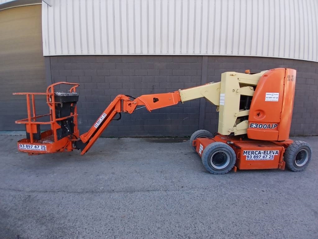 JLG E300AJP