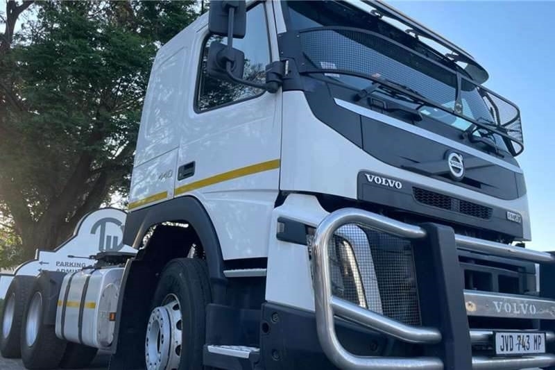 Volvo FMX440 6x4 Truck Tractor