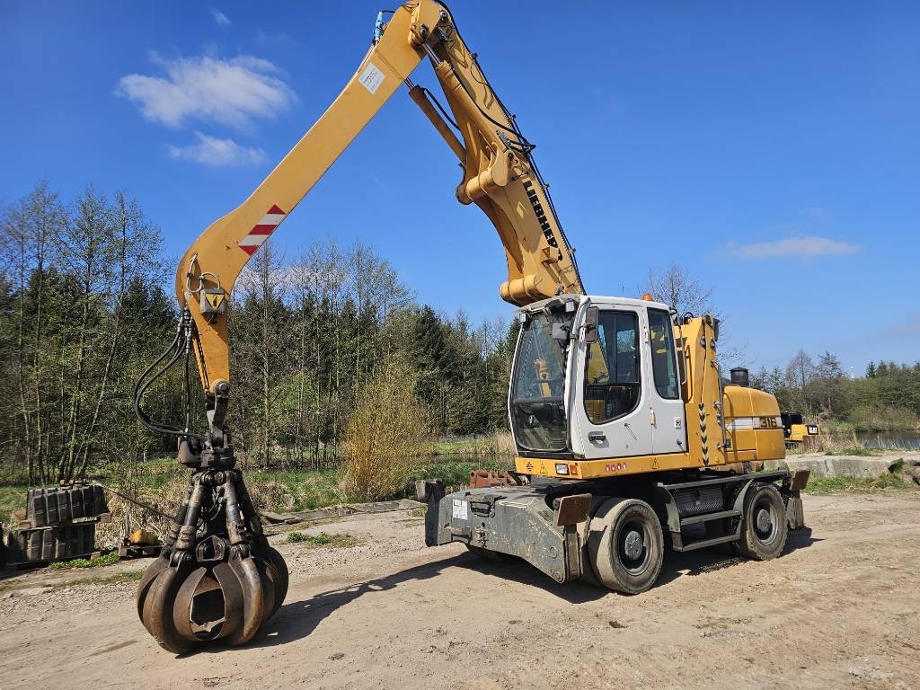 Liebherr A 916 Litronic