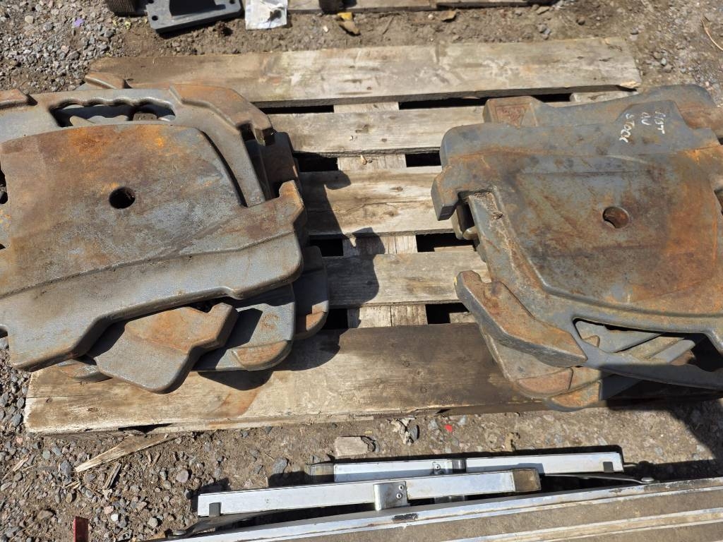 Massey Ferguson 10 X 40KG GLOBAL WEIGHTS