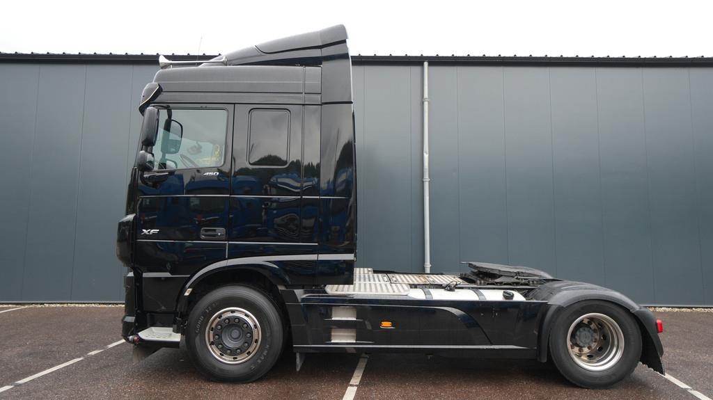 DAF XF 450 tractor unit 355.400km