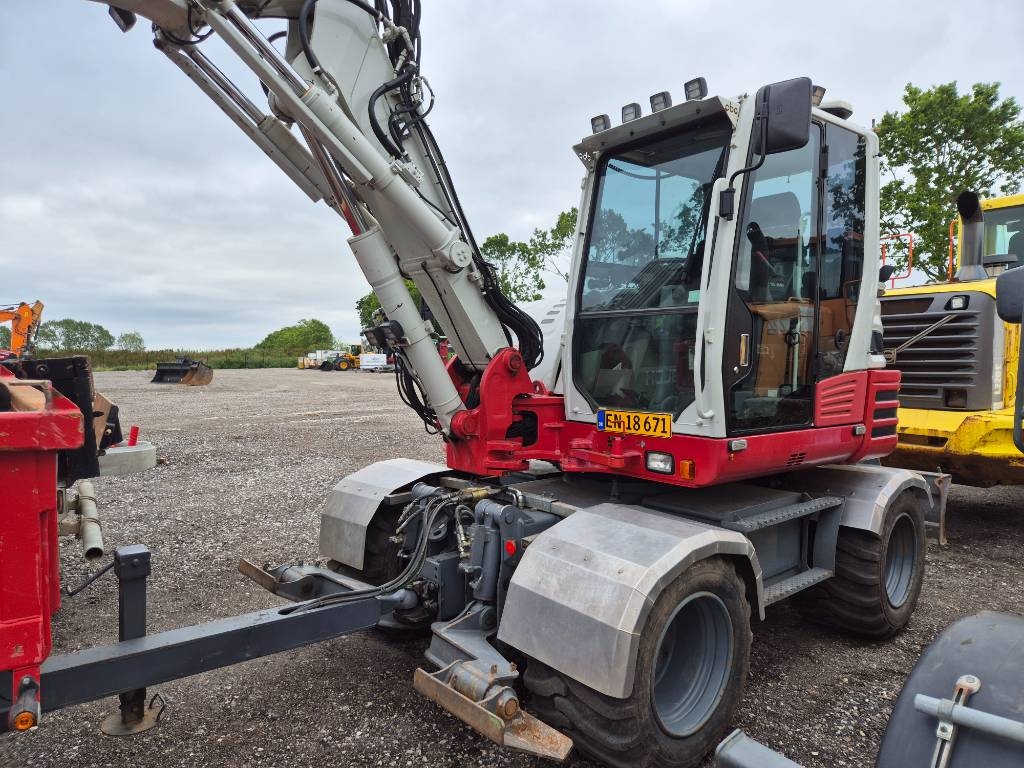 Takeuchi TB 295W med vogn