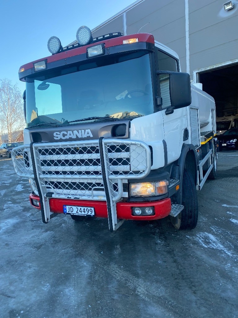 Scania 124 C 360