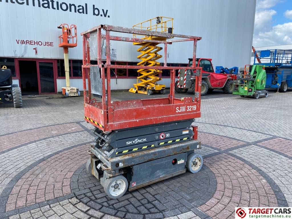 SkyJack SJIII-3219 Electric 3219 Scissor Work Lift 780cm