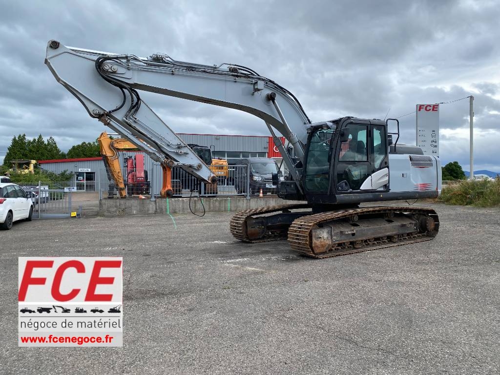 Hitachi ZX 210 LC-6 / Certificat CE endommagée