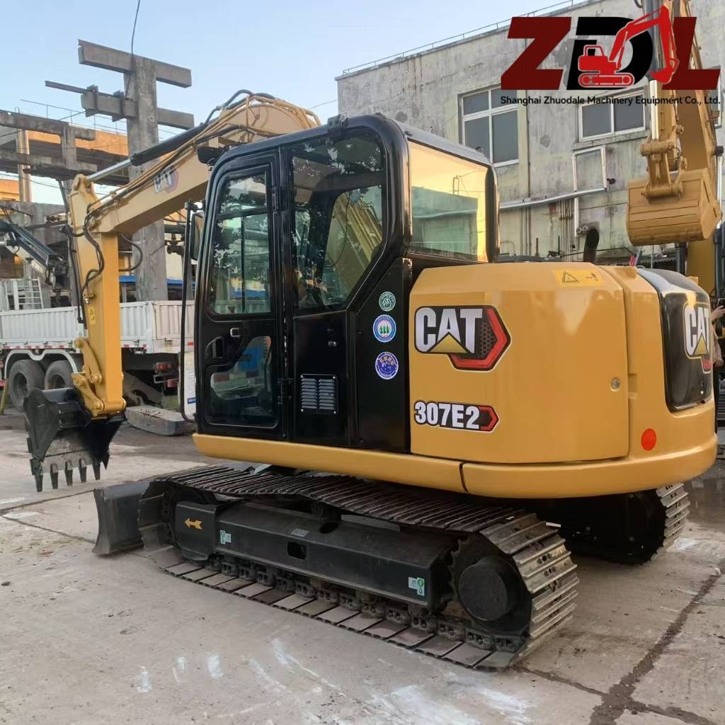 CAT 307 E