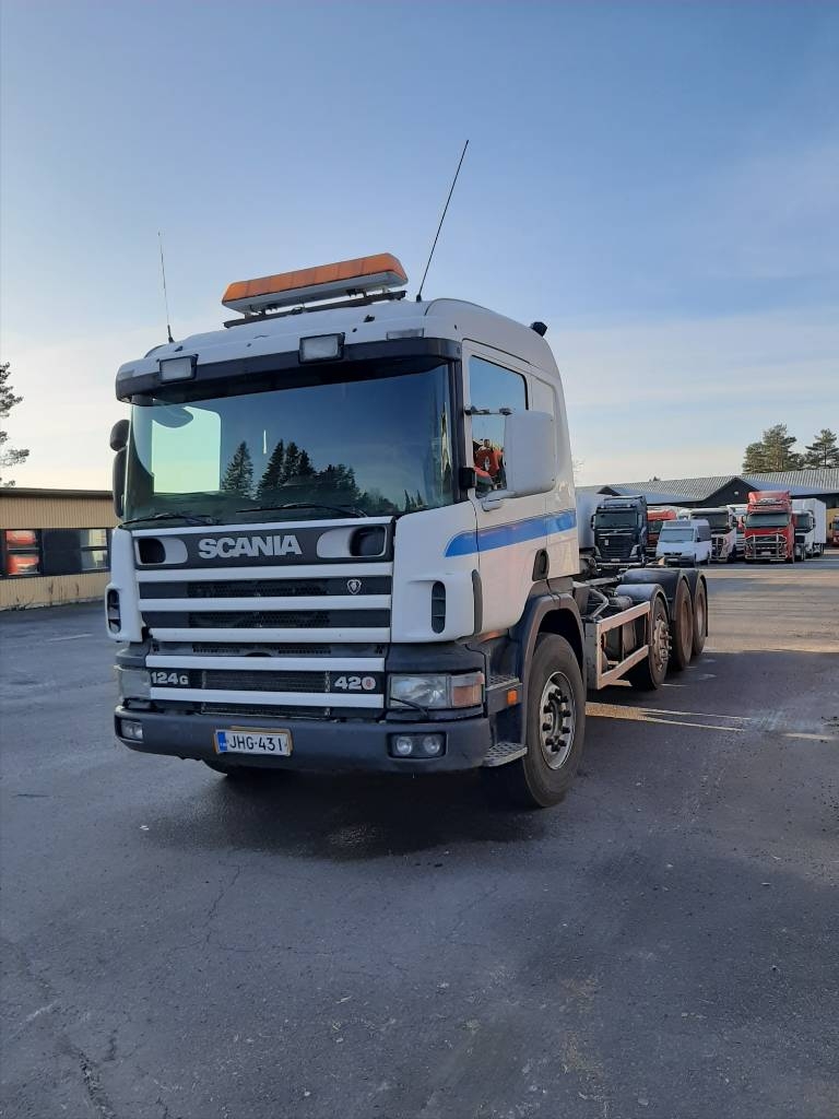 Camion ampliroll Scania P 124 — occasion 2003
